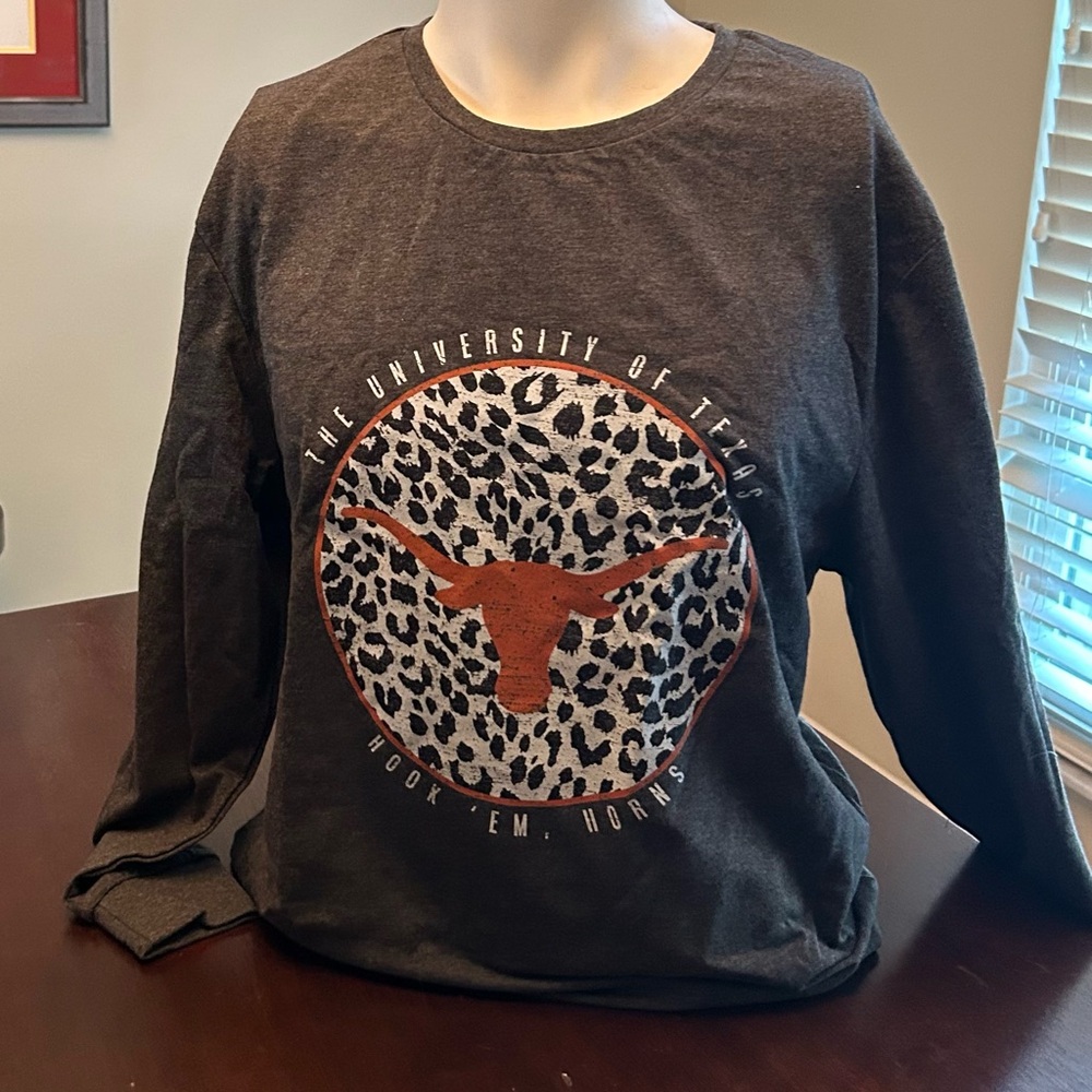 University of Texas Women's Black Long Sleeve Top. New with tags